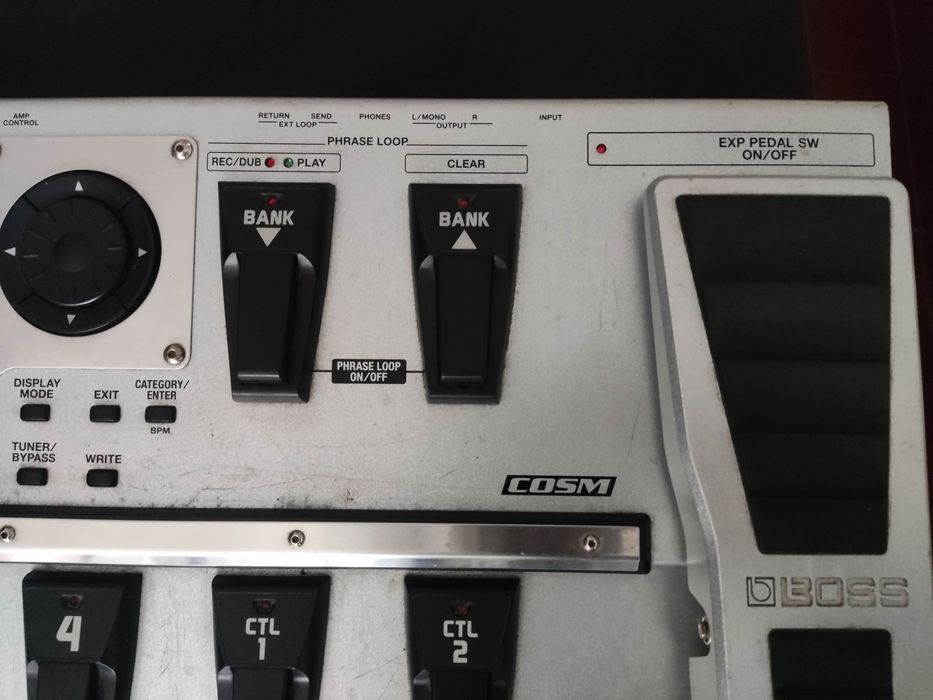 Pedaleira de efeitos | Boss GT-10