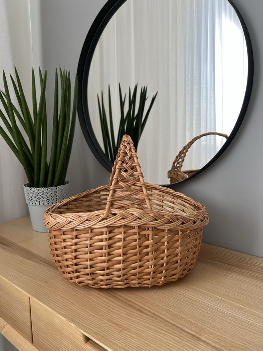 Плетений кошик із лози. Пасхальна корзина. Кошик Великодній