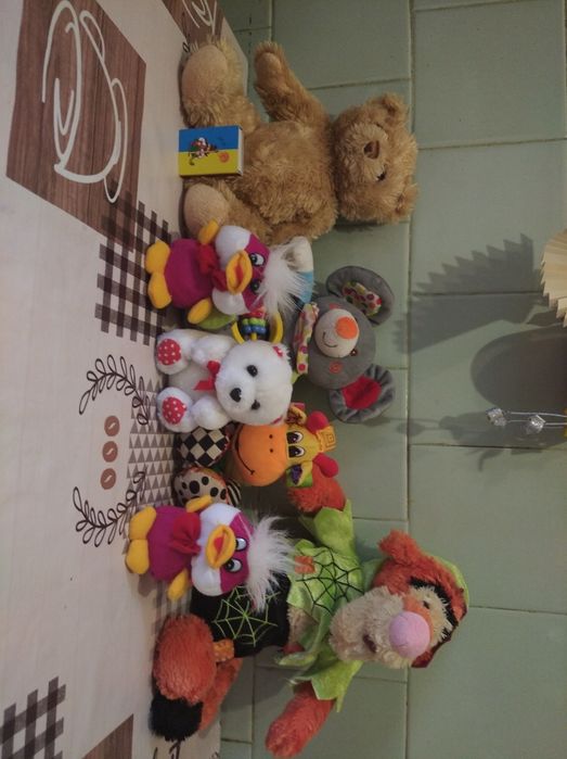 Продам зверей мягких