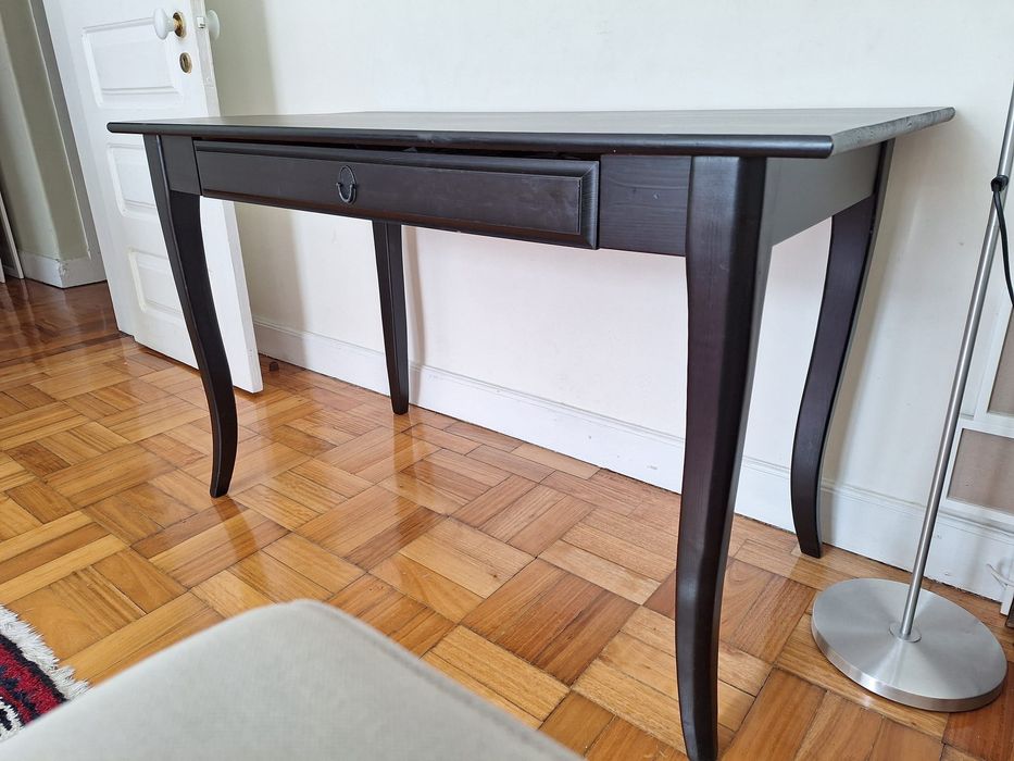 Secretary Desk in Good Condition64398283294338121