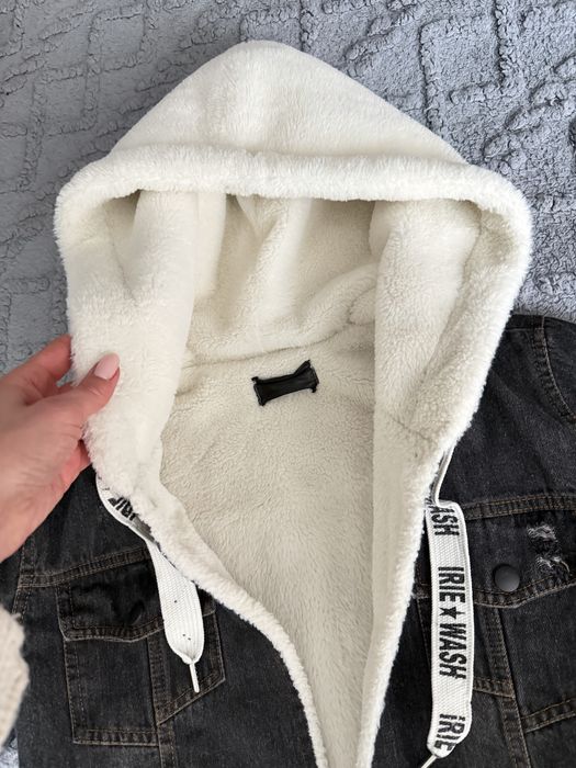 Джинсова куртка з хутром