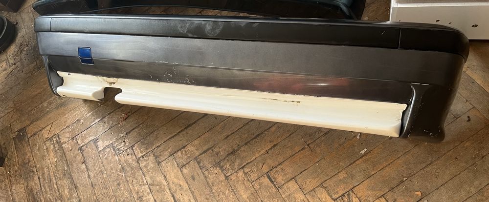 Zderzak tylny MPakiet  BMW e36 kompakt oryginał oem.