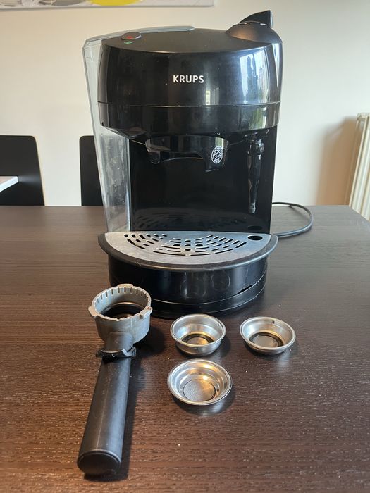 Máquina de Café Espresso KRUPS Type F920 Estado Razoável