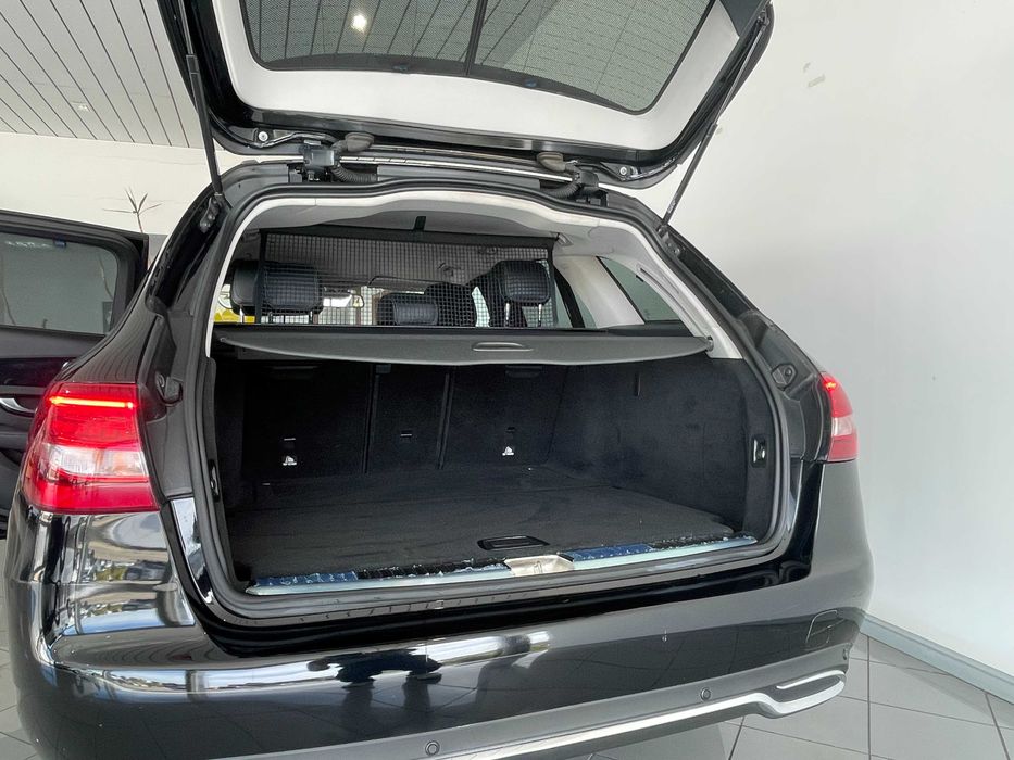Mercedes Benz C 180 Avantgarde Aut. — photo 4
