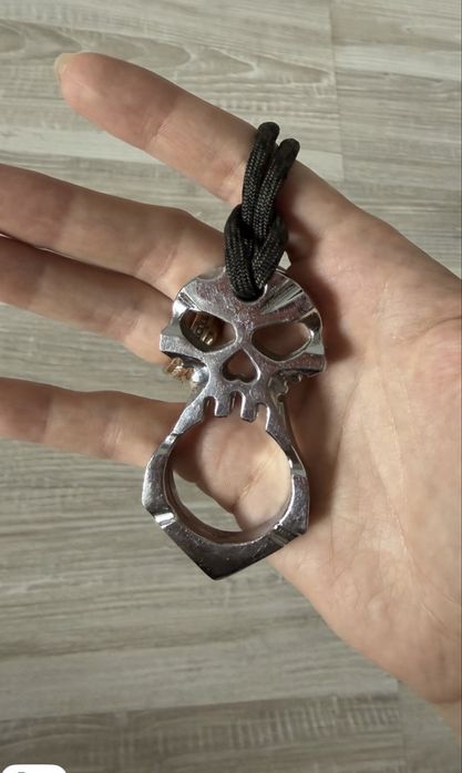 EDC брелок череп ручной работы сталь темляк из паракорда