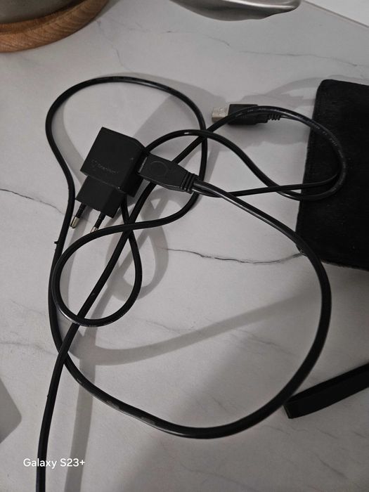 Продам электронную книгу б/у