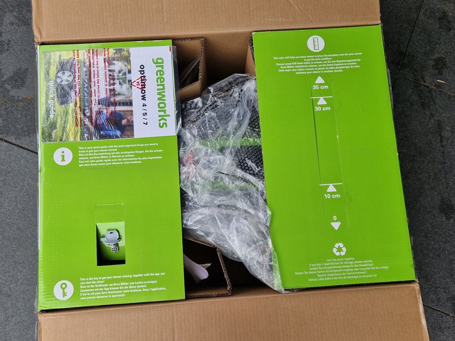Robot koszący Greenworks Optimow 5 Bluetooth 550 m2