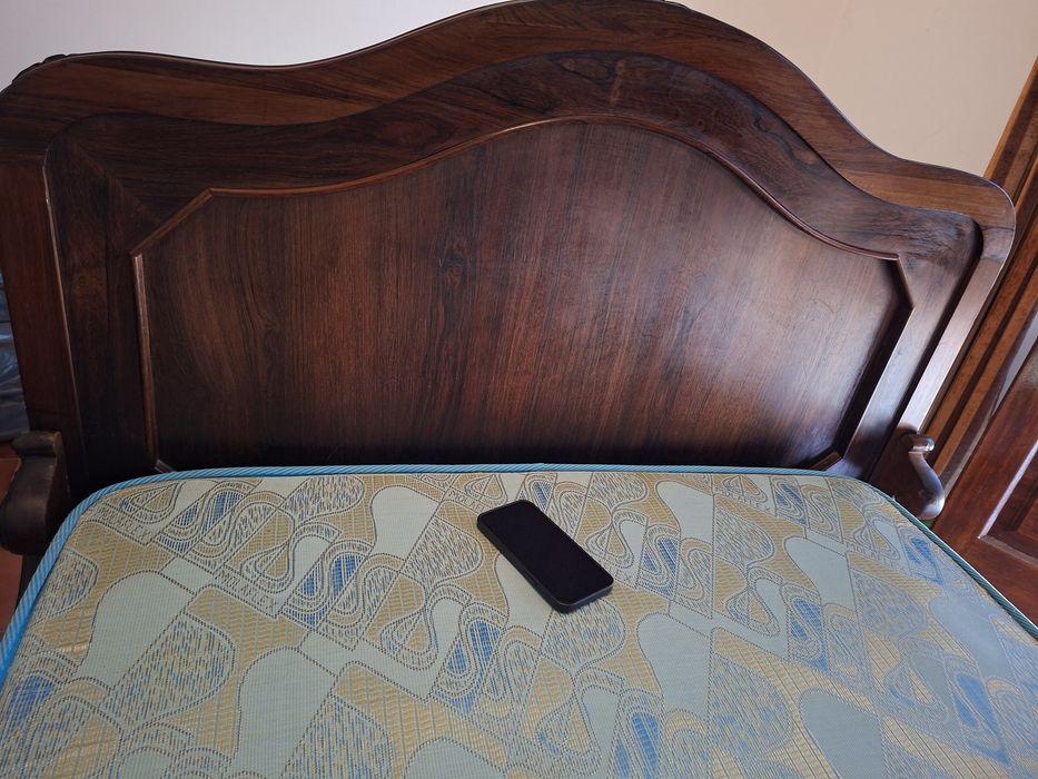 Cama estilo Luís XV