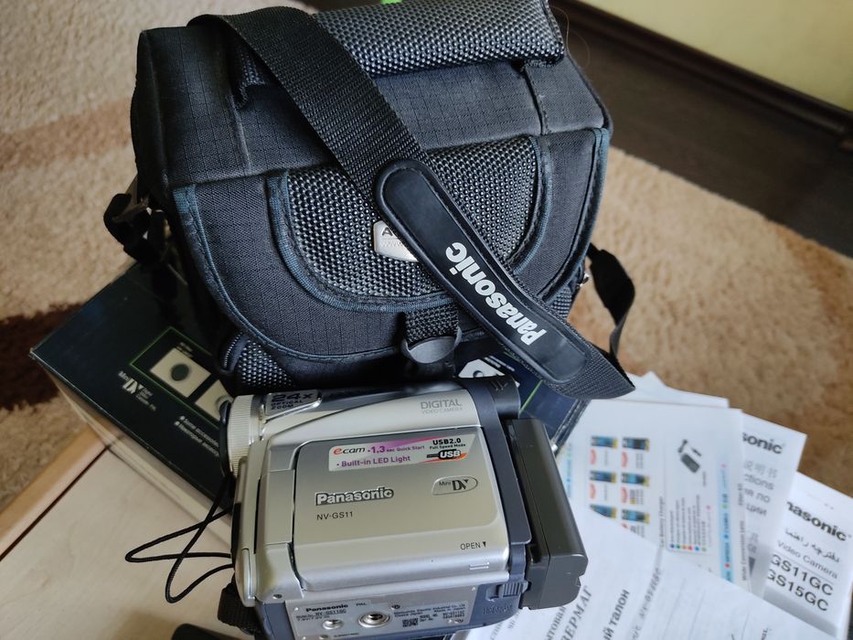 Видеокамера Panasonic NV-GS11