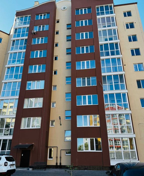 Продам 3-х кімнатну квартиру в Центрі.