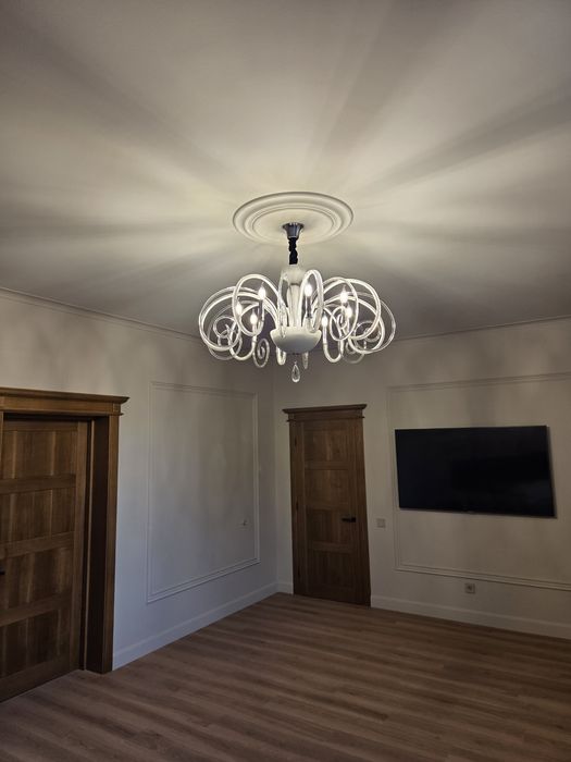 Люстра стельова,  діаметр 950 мм.