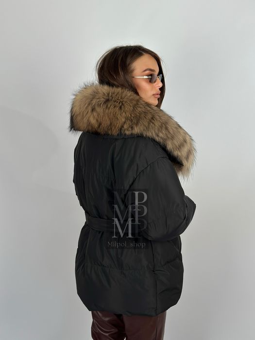 Жіночий чорний пуховик пухан з натуральним хутром єнота, 42-60 розміри