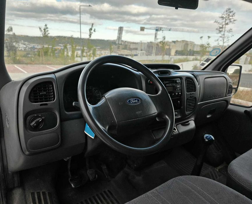 Carrinha Teto alto com AC