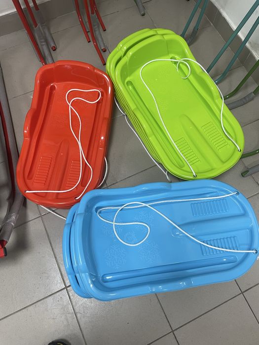 Льодянка зимова, санки дитячі