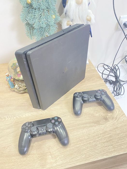 PS4 Slim 1TB +2 джойстика