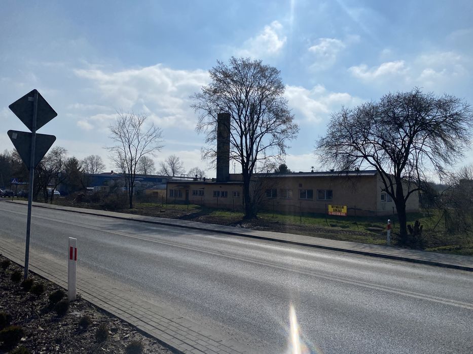 Wynajem lokalu z przeznaczeniem pod magazyny , produkcje , usługi hala