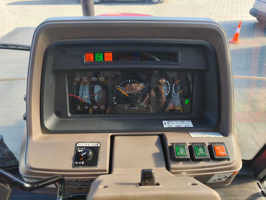 Японський трактор Кубота Kubota M-90