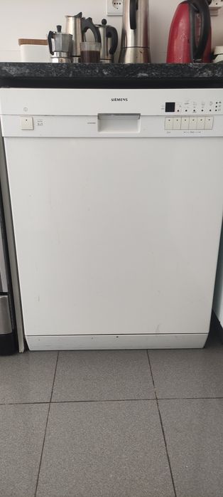 Máquina loiça avariada