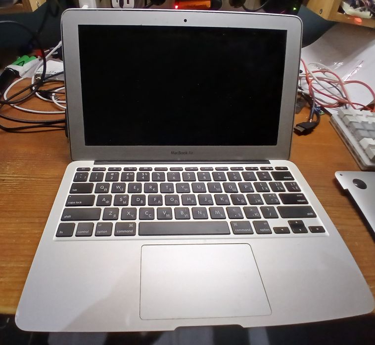 macbook air A1370 на запчастини