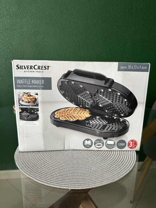 Електрична вафельниця SilverCrest SDW 1200 C1