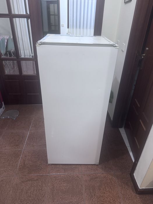 Frigorifico de encastrar ariston A+