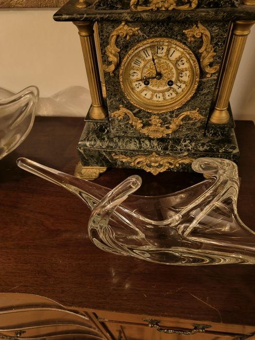 Peça  grande em vidro