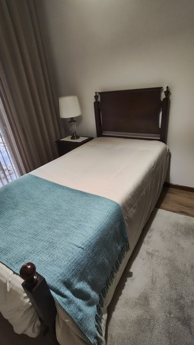 Cama individual em óptimo estado
