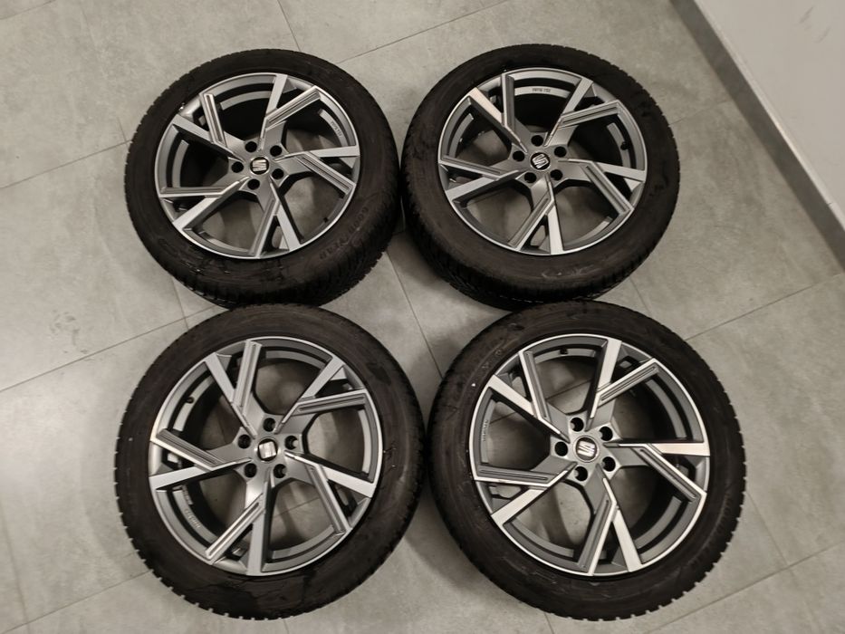 Koła Seat Tarraco 19 Goodyear UltraGrip 235/50 R19 zimowe