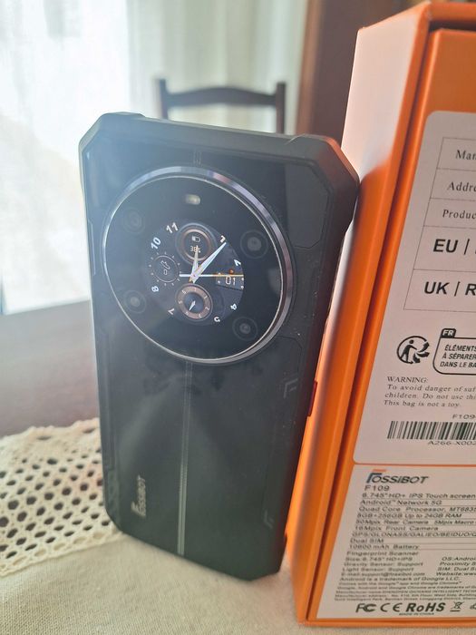 Telemovel FOSSiBOT F109 5G (256GB) – Ecrã Duplo, Bateria 10600mAh, Ultra Resistente (Com Caixa)