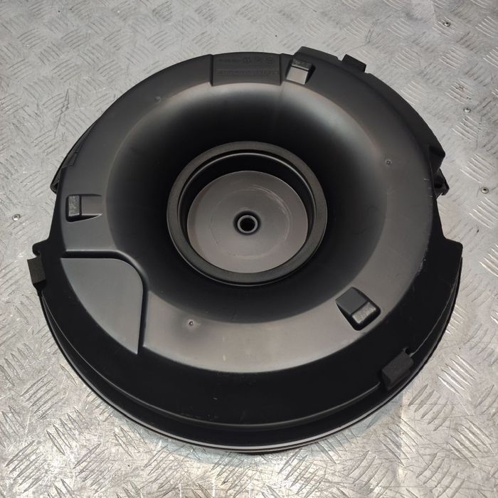 Сабвуфер Audi Q5