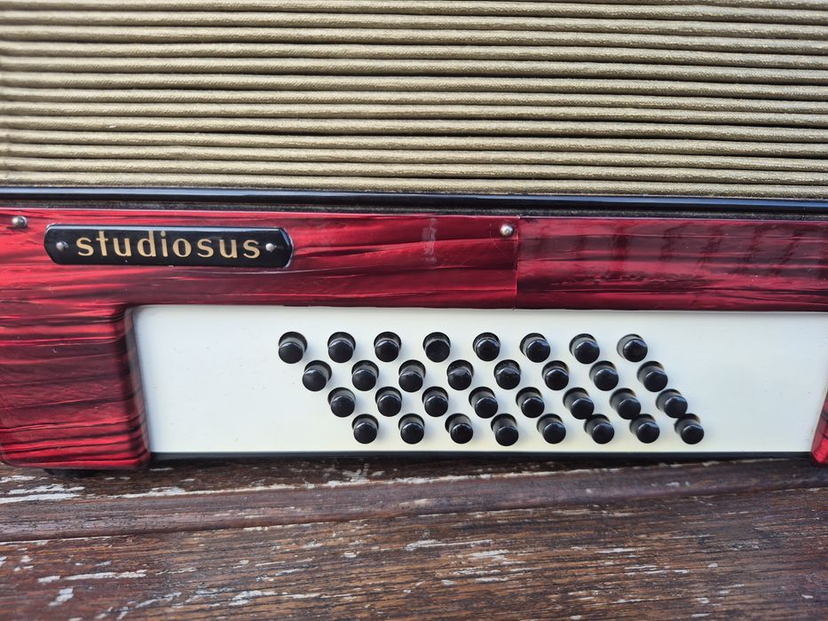 Akordeon Bacarola 32 basy