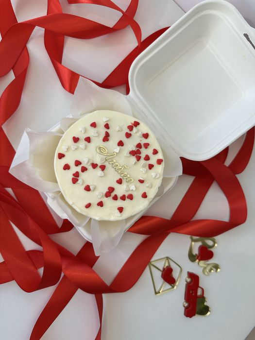 Бенто-торт/ капкейки/мусові сердечка до дня Святого Валентина