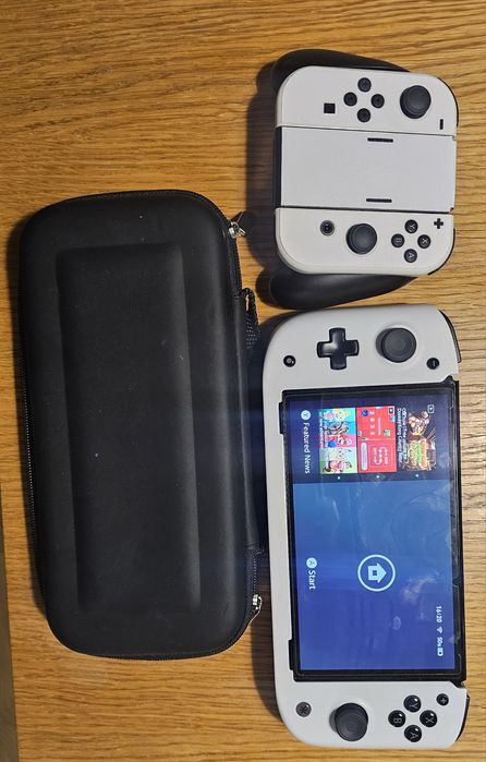 Nintendo Switch OLED + Nitro Deck + pokrowiec +pudelko