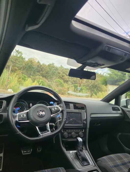Volkswagen Golf GTE 1.4 TSI Plug-in Hybrid DSG |