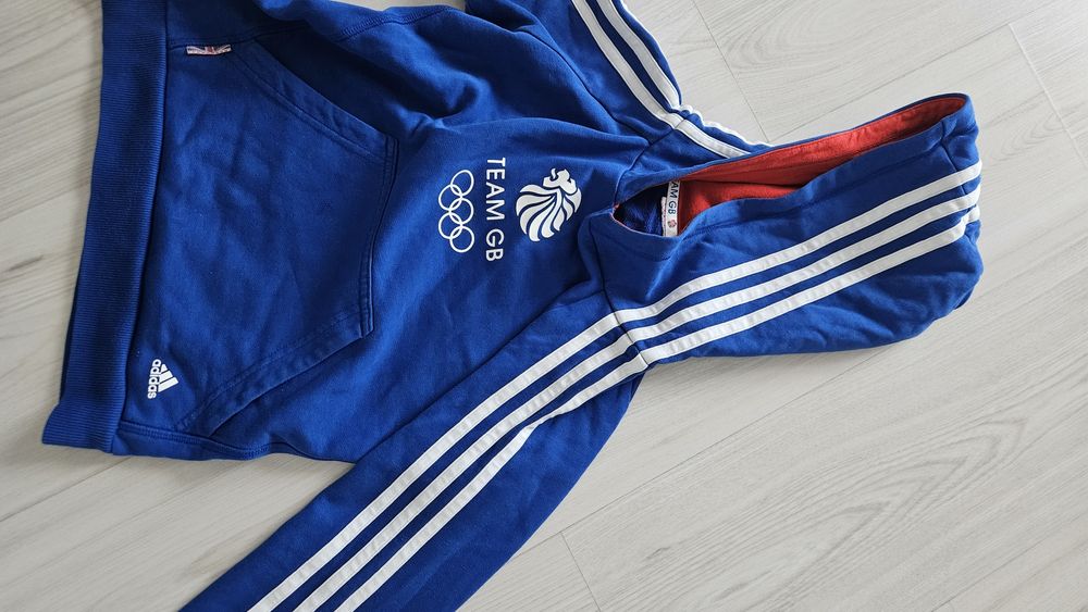 Niebieska bluza nike adidas 128 122