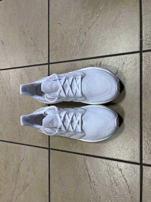 Кросівки Adidas Ultraboost 5 40,5 р оригінал