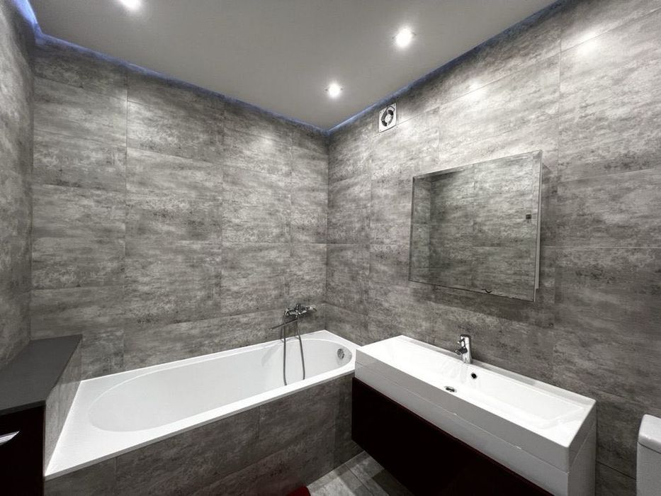 Продаж 3-кімнатної квартири з ремонтом!