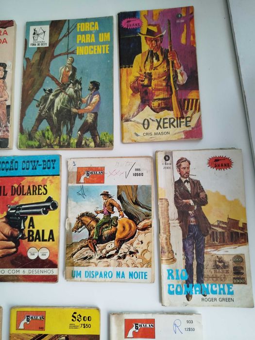 Lote de Livros Antigos de Cowboys