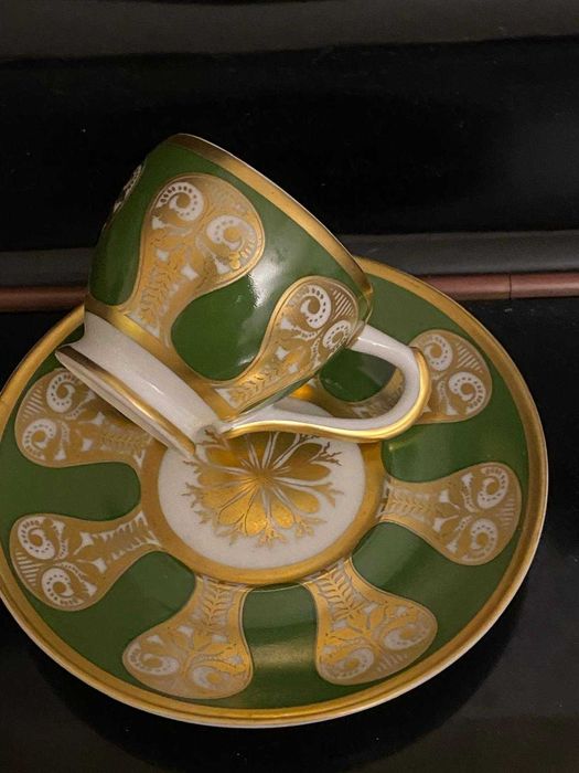 Coleção de chávenas de café  "Museu da Porcelana" da Art Gallery.