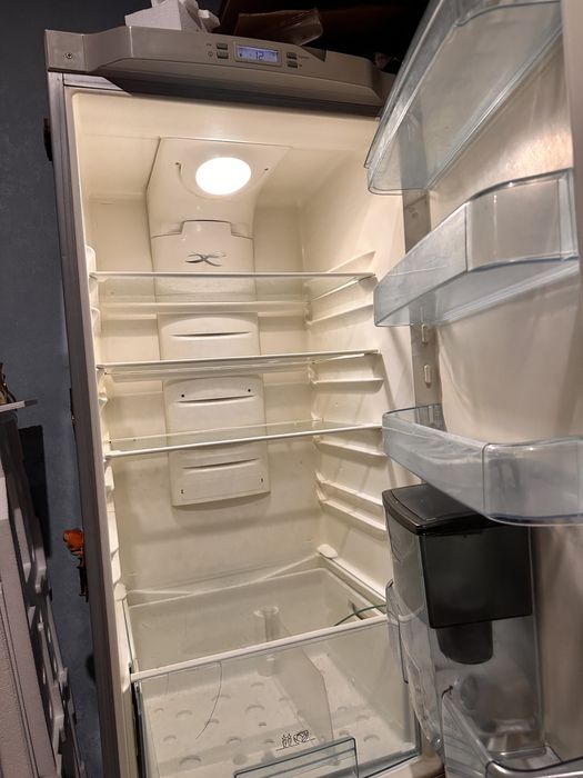 Продам холодильник Electrolux