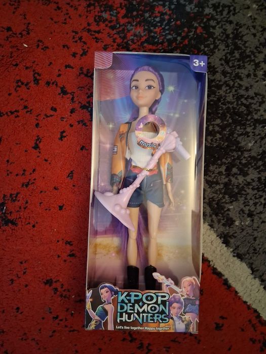 Boneca Rumi Articulada