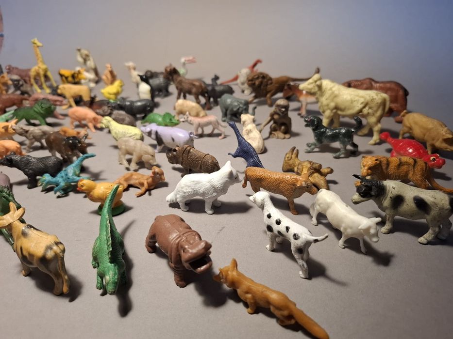 Figurka prl zestaw Zwierzęta 88szt zabawka