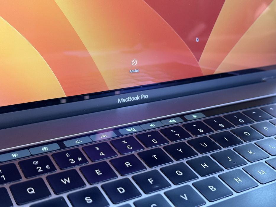 Komputer laptop Apple MacBook Pro 15,6” 512/16Gb / i7 / Radeon 4Gb !