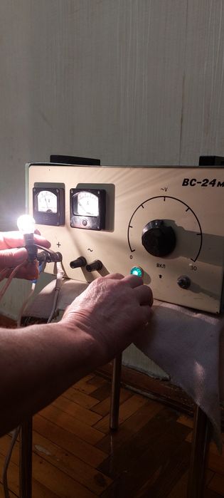 .Выпрямитель ВС-24м.  .Автомобильное зарядное устройство