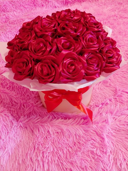 Букет із атласної стрічки