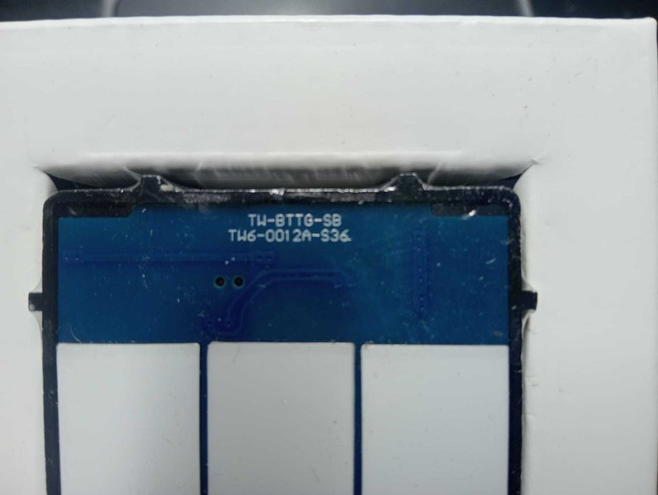 Painel de Interruptor + Tomada BSEED MCE-2507 – Vidro Temperado