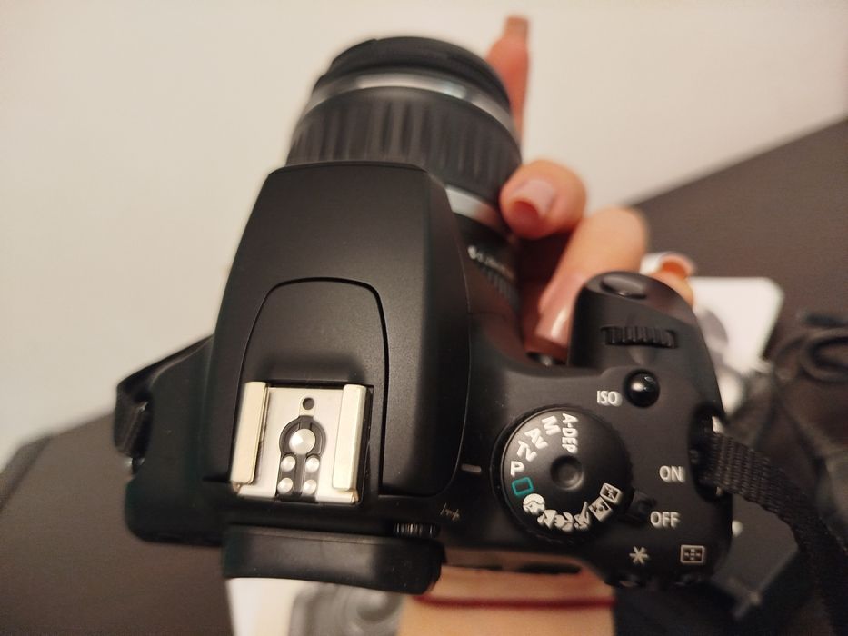 Фотоаппарат Canon 1000d