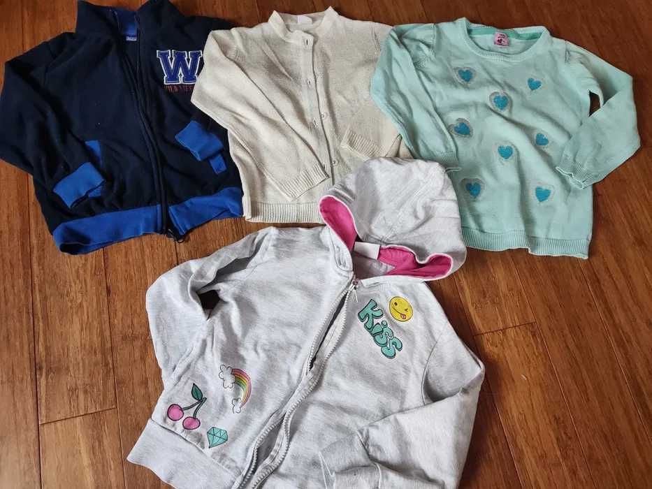 Komplet ubrań bluzy spodnie dresy dla dziewczynki 104