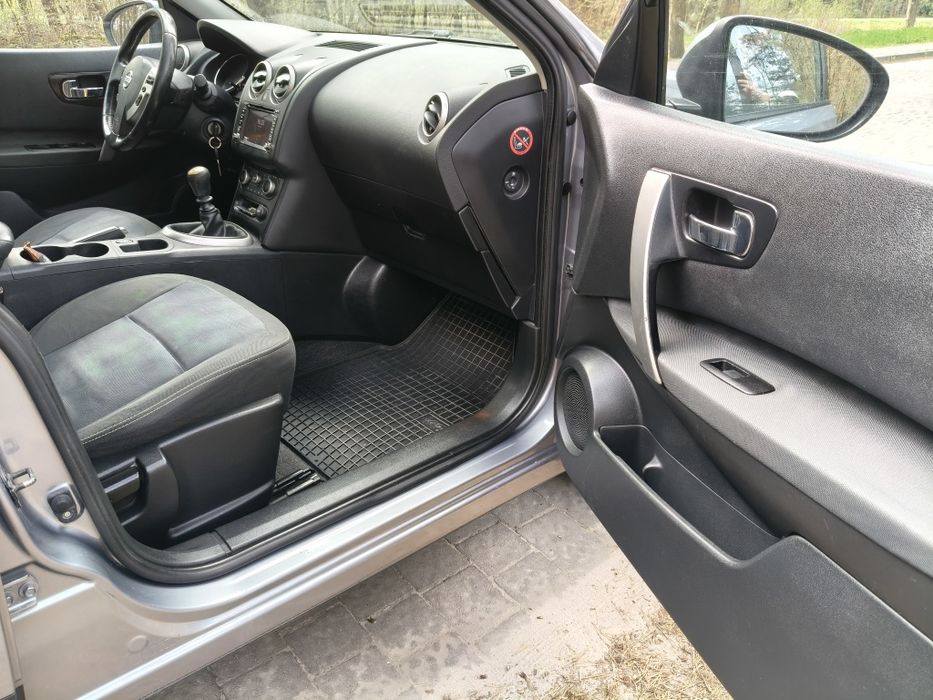 Продам Nissan QashQai+2,7місць.Рідна фарба!