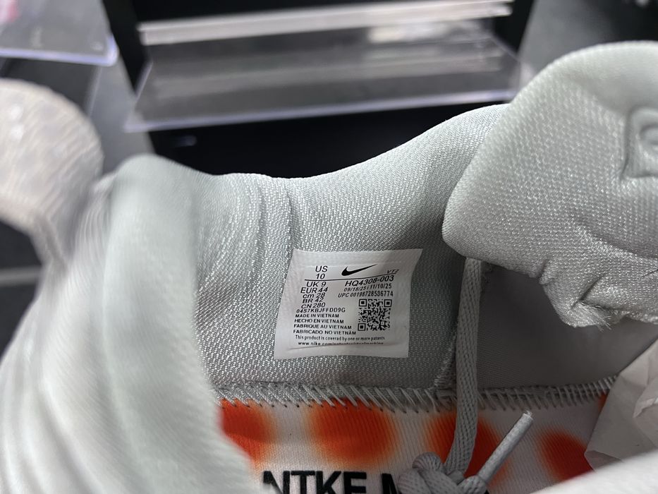 Nike Mind 002 Light Smoke Grey Сірі, серые.